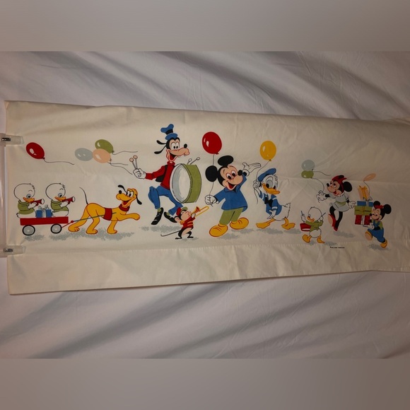 Vintage Disney Bedding - Picture 2 of 7